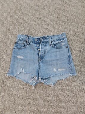 levi’s wedgie jean shorts 501